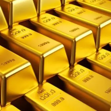 الذهب يتجه نحو جني مكاسب للأسبوع الثالث